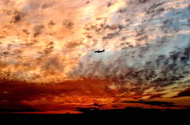 市场公平性何在“明目张胆直播”谁在随意切换天地板